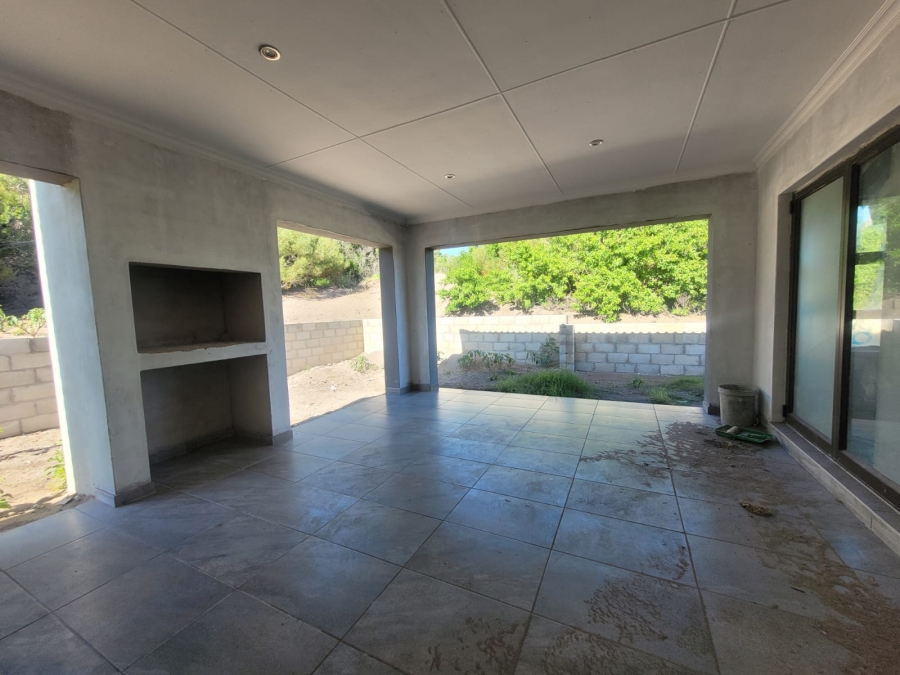 3 Bedroom Property for Sale in Paradise Beach Eastern Cape